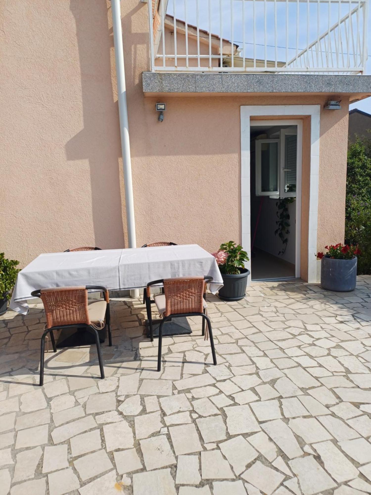 Grabar Cres